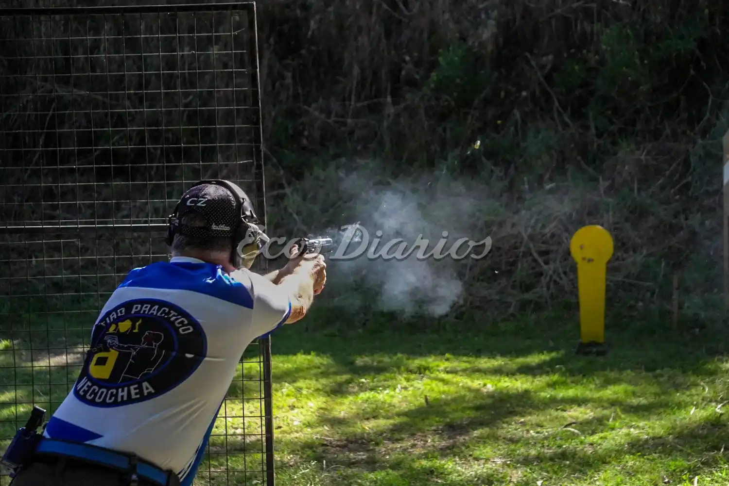 Tiro. De uno de los concursantes en pleno torneo
