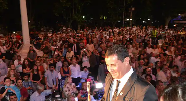 Mauricio Gómez juró como Intendente de San Vicente