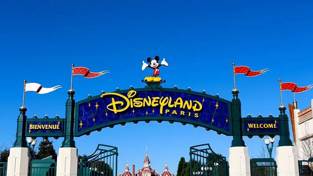 El miércoles reabre Disneyland Paris