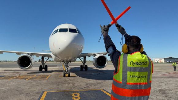 Avion Express Brasil inició sus vuelos para Flybondi