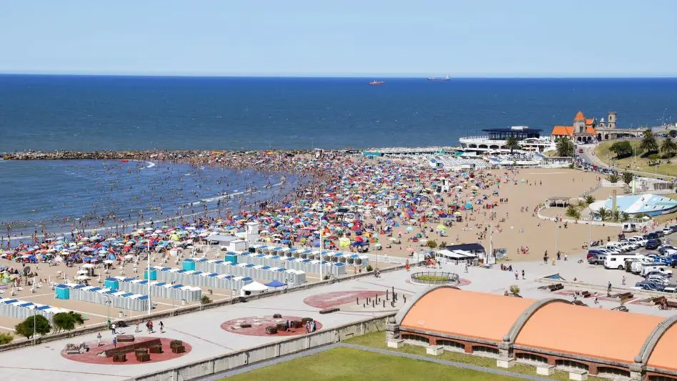 El sol alegra el domingo en Mar del Plata