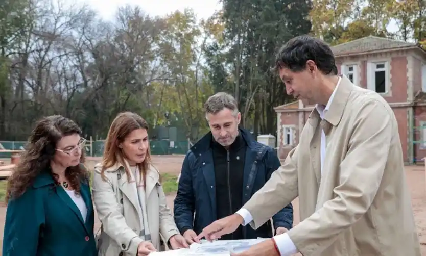 Achával recorrió el avance de obra del edificio de la Universidad Nacional de Pilar