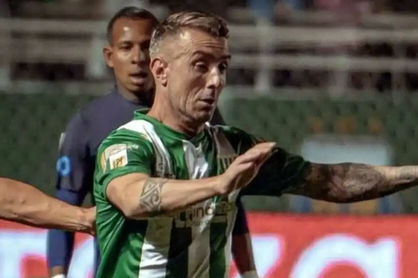 El rosarino Damián Díaz sufrió una escalofriante lesión jugando por Liga Profesional