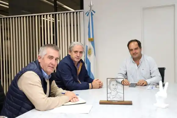 Javier Gastón: “estamos muy avanzados en concretar un proyecto para que 250 familias puedan acceder a la casa propia”