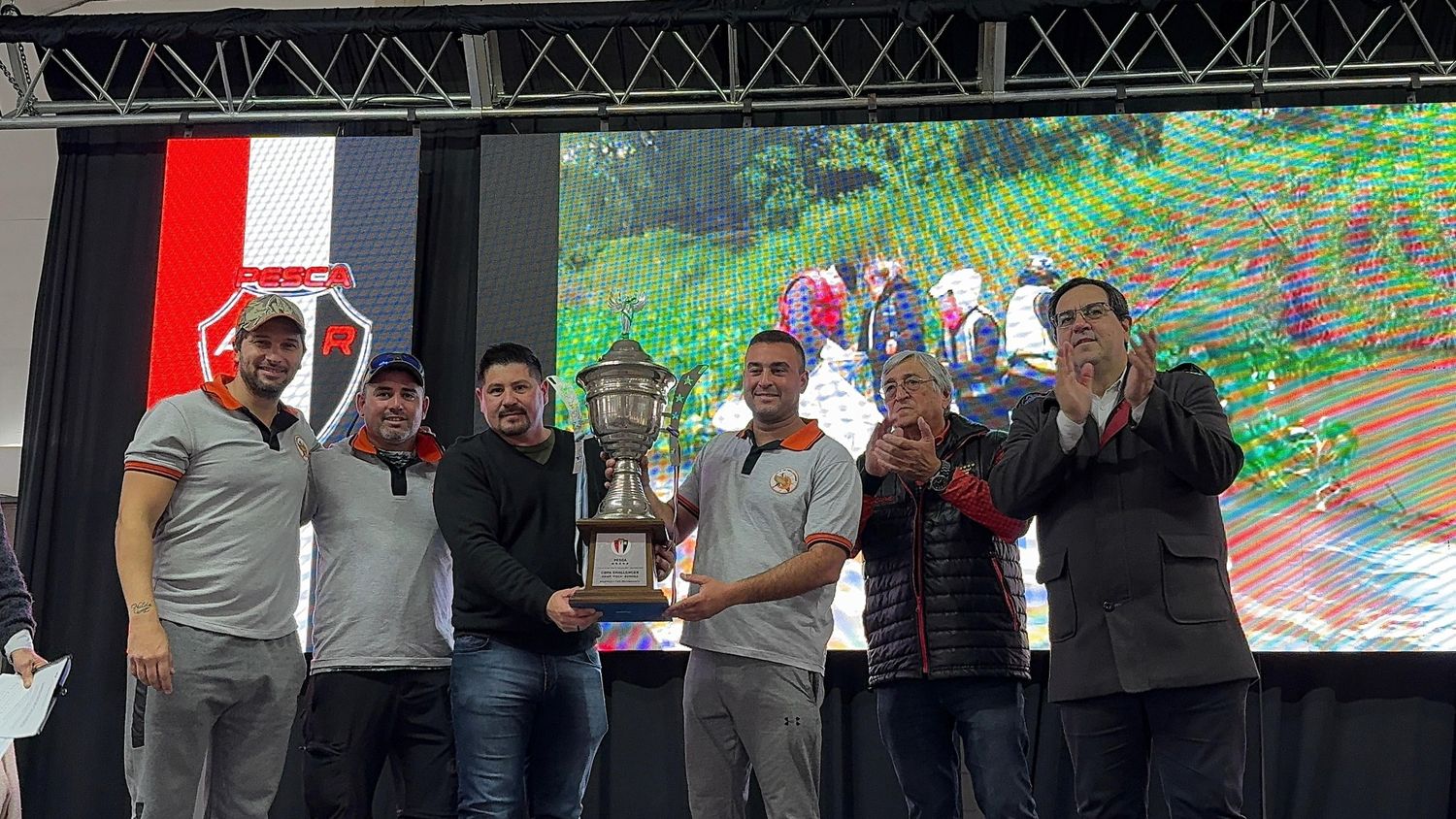 Un equipo de Esperanza fue el campeón del 3° Concurso de Pesca Variada Embarcada del Jaaukanigas