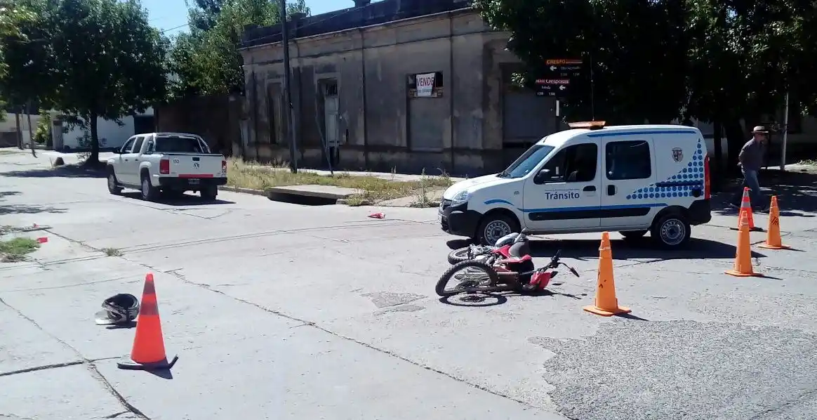 Choque en la intersección de Estrada y Otto Sagemuller