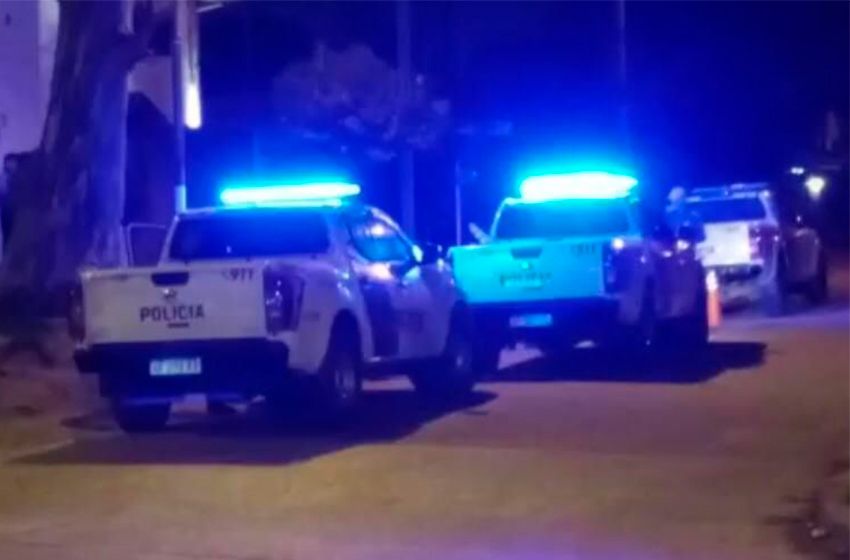 En el lugar se secuestró un cuchillo con una hoja de 20 centímetros.