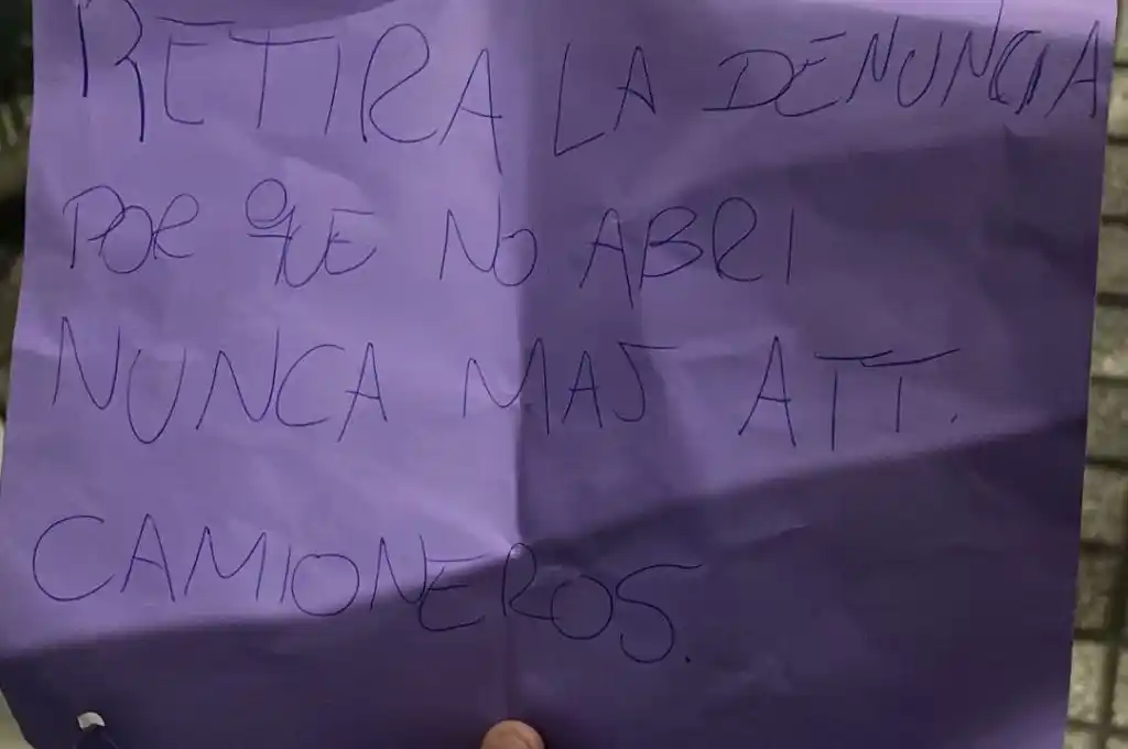 Balacera contra el comercio de una empresaria que denunció los bloqueos de Camioneros