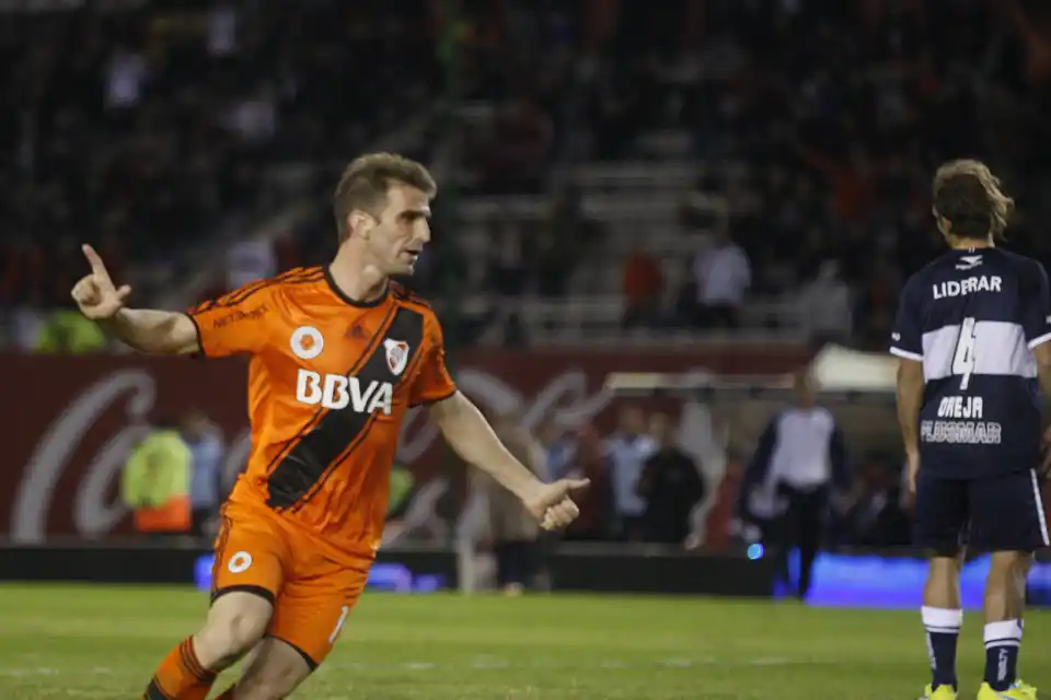 River le ganó a Gimnasia en la despedida de Barovero y Vangioni