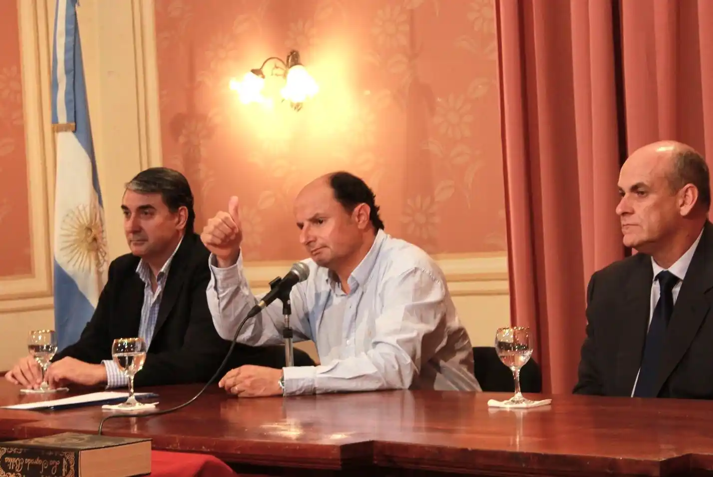 El Tribunal de Cuentas absolvió a Guacone y su gabinete por el Ejercicio 2014, que le costó la renuncia