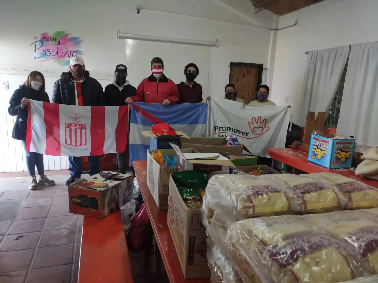 La Filial gualeguaychuense de Estudiantes de La Plata entregó donaciones a Conín
