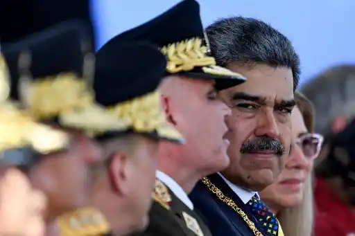 ¿Reforma constitucional busca blindar a Maduro?, esto explican los analistas