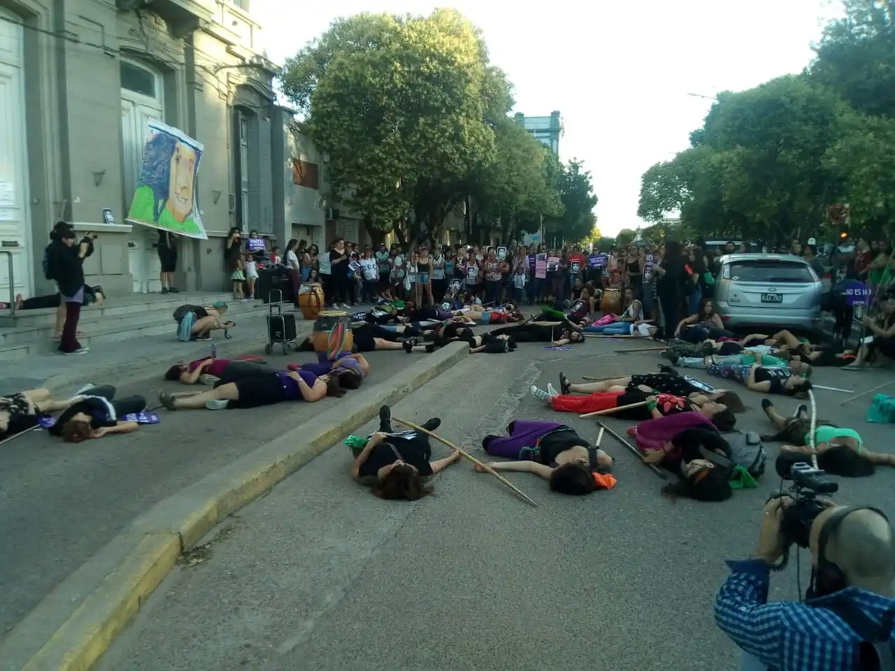 Nueva protesta de mujeres: “¡Si matan a una, nos matan a todas!”