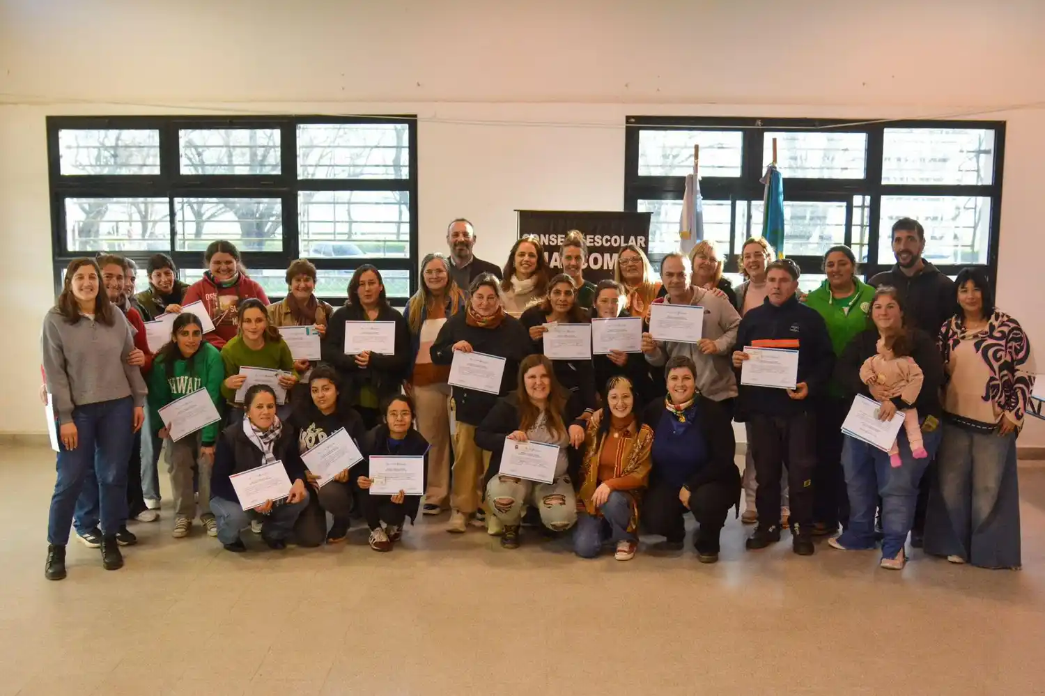 Servicio alimentario escolar: Se entregaron certificados a más de 50 auxiliares de cocina en Chascomús