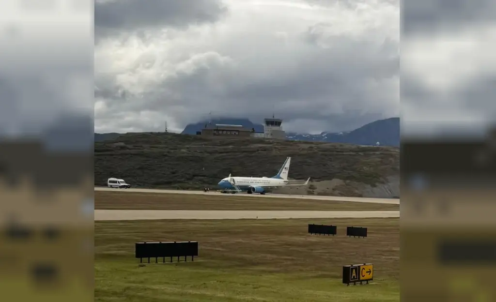 El aterrizaje de la aeronave perteneciente al Departamento de Defensa de Estados Unidos, sumado al hermetismo con que presenta el Poder Ejecutivo Nacional, generó gran inquietud.