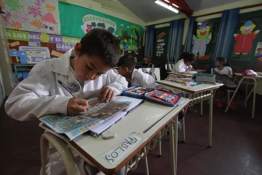 La Provincia presentó el Plan de Alfabetización Santafesino “Raíz”