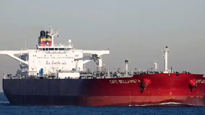 Pdvsa ofrece transferencia de crudo de barco a barco lejos de las costas venezolanas