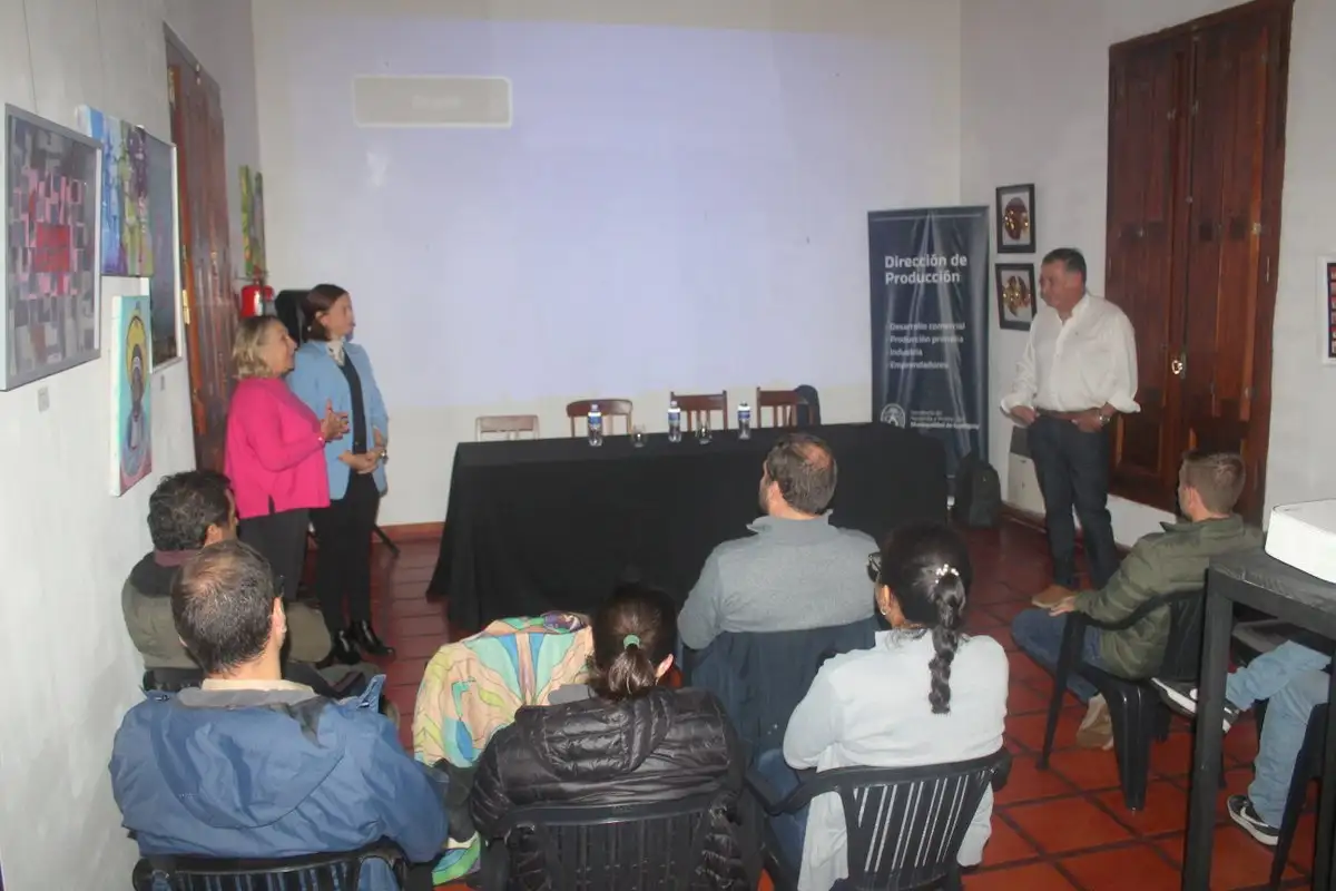 charla