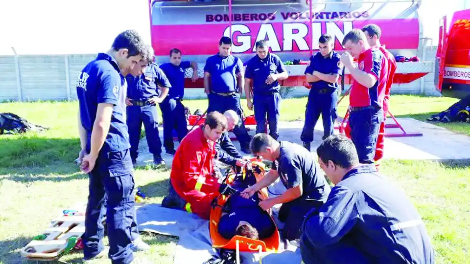 Bomberos de Nogoyá continúa creciendo día a día