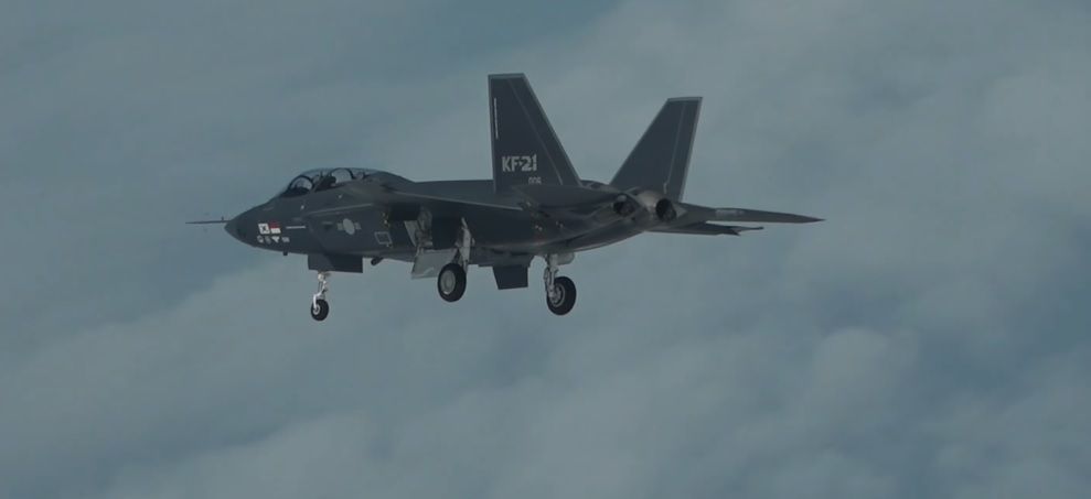 Primer vuelo del sexto prototipo del caza coreano KF-21 Boramae