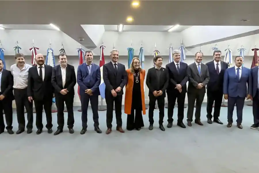 Algunos gobernadores del PJ se reúnen para fijar posición ante la presidencia de Milei