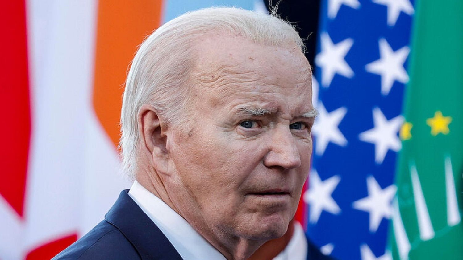 BIDEN INDULTARÁ EXMILITARES condenados bajo ley que reprimió la homosexualidad