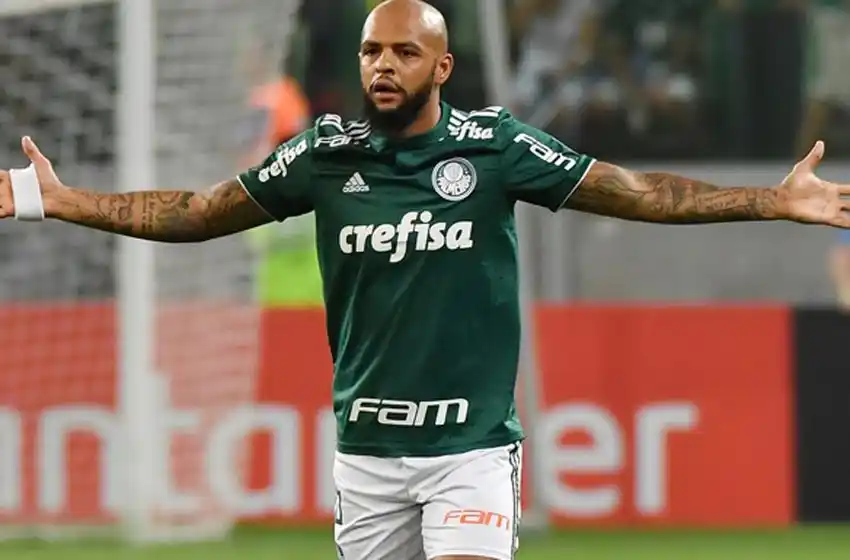 La curiosa gigantografía que tiene Felipe Melo en su casa