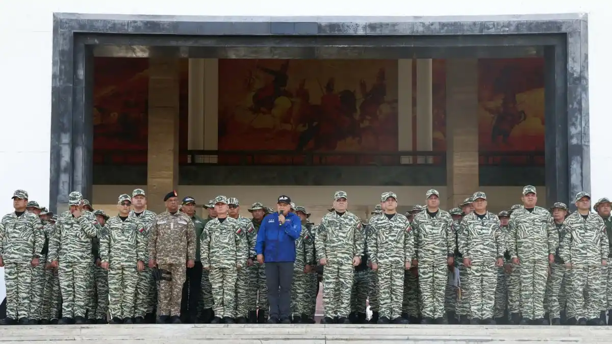 Venezuela está bajo el asedio del imperio, asegura Diosdado en acto con MILITARES (+Video)