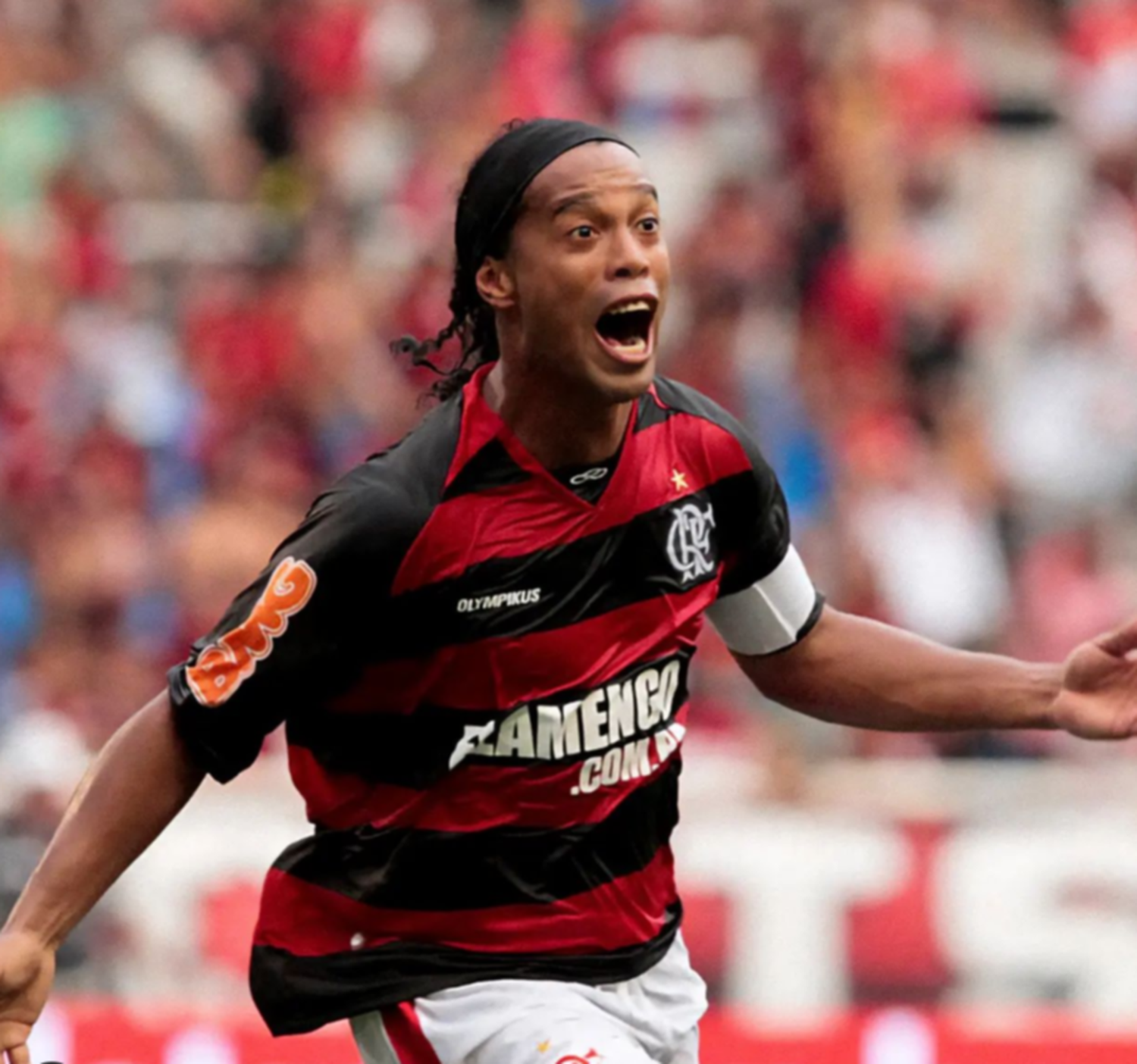 Una deuda con el fisco obligó a Ronaldinho a esta acción desepserada para evitarse más problemas legales