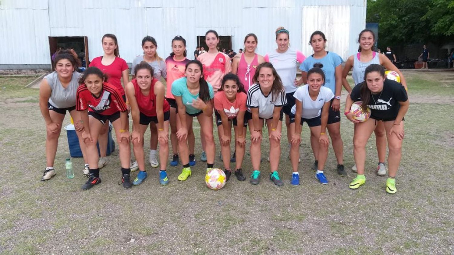 La selección femenina debutó con un triunfo en La Rioja