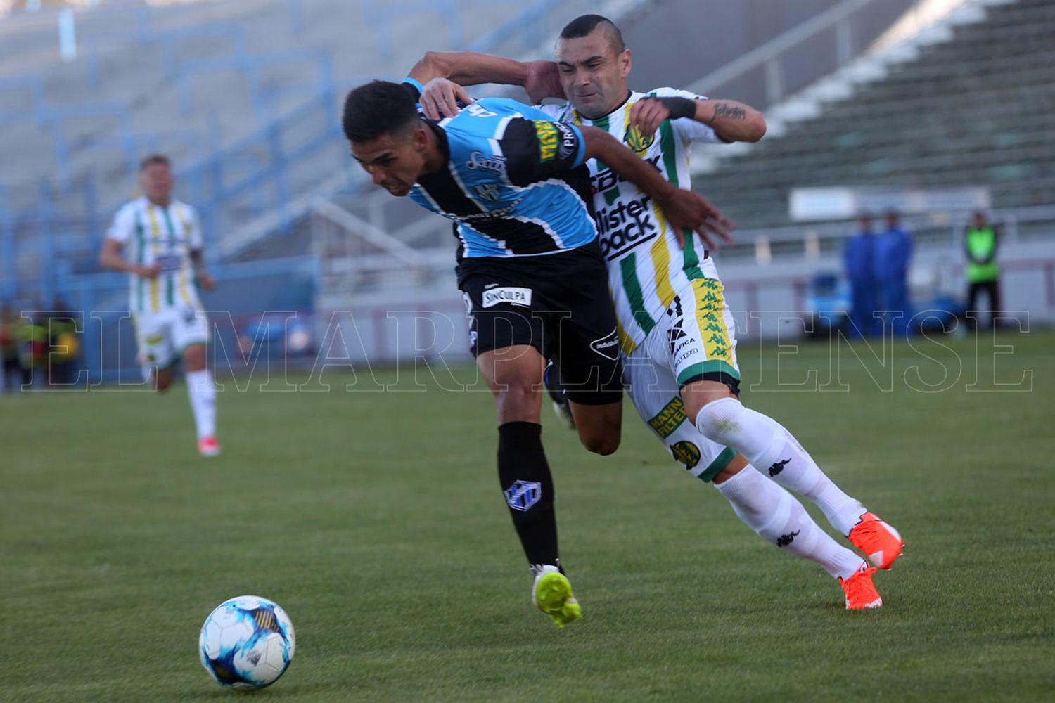 Aldosivi perdió el invicto ante Almagro en el Minella