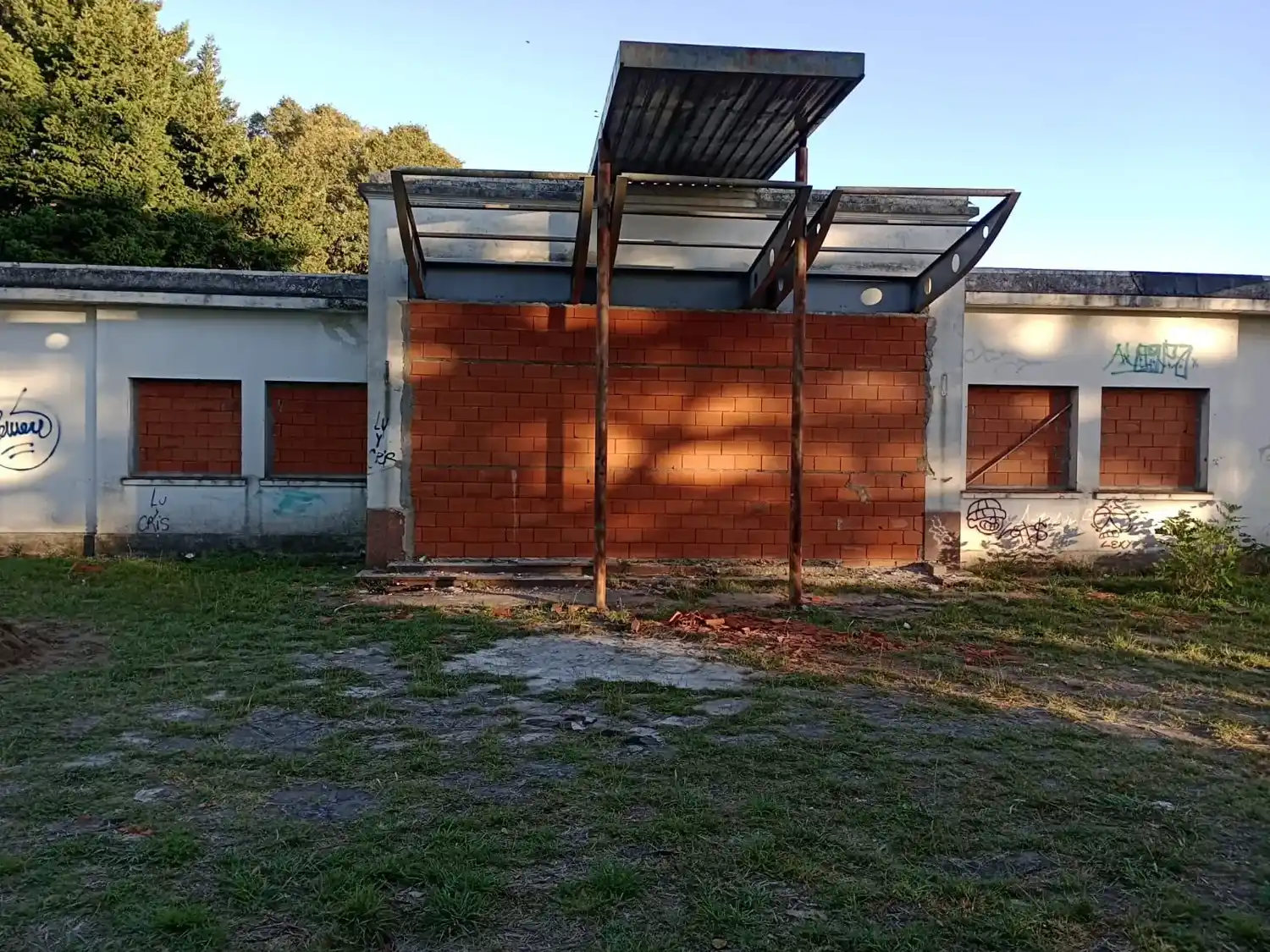 Ex Policlinico cerrado - 2