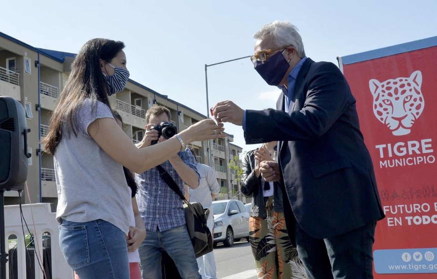 Procrear en Tigre: Zamora entregó departamentos junto a autoridades nacionales y provinciales 