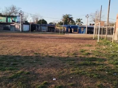 “Estaba lleno de pibes”: una balacera en una cancha de fútbol dejó cinco heridos en Rosario