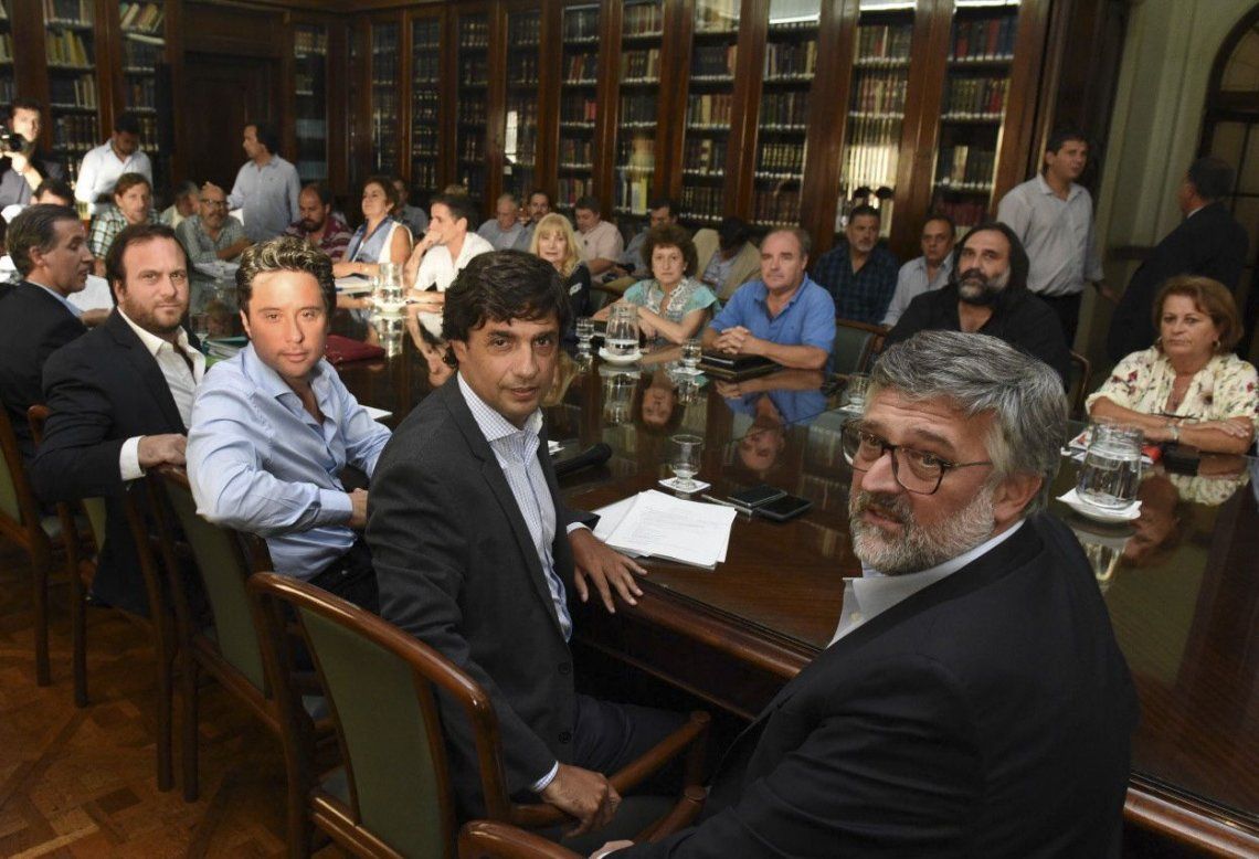 Conflicto docente: El Gobierno de Vidal vuelve a reunirse con los gremios