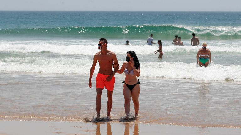 Cómo soportar y elegir un barbijo cuando hace mucho calor
