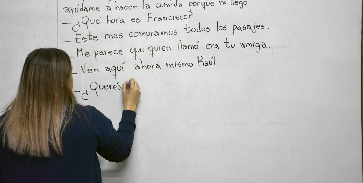 El ministro de Educación había señalado que por cada 100 pesos que se pagan de salario a la docencia desde el Estado provincial, 25 fueron a cubrir reemplazos. "Hay que estudiar cuáles son los motivos", advierten desde Amsafe. Foto: Archivo / Flavio Raina