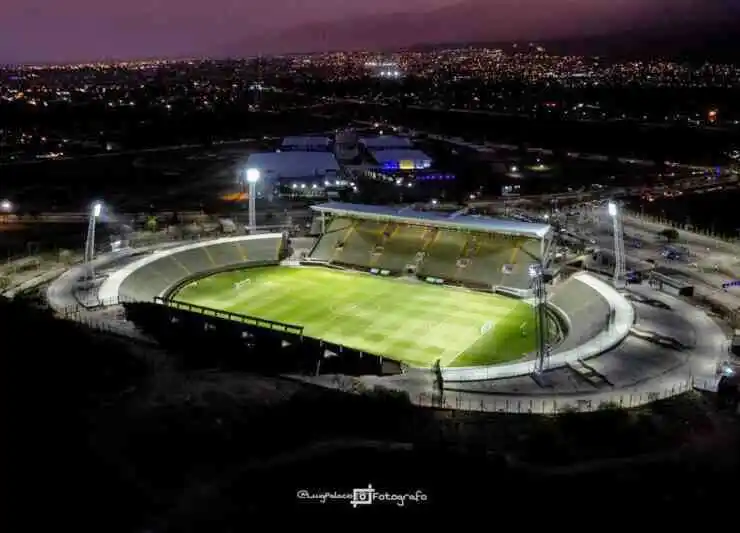 El Bicentenario de Catamarca es
la opción principal para la final