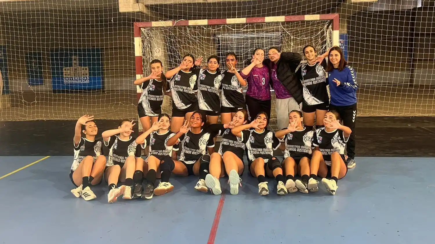 Las Cadetas golearon a Morón