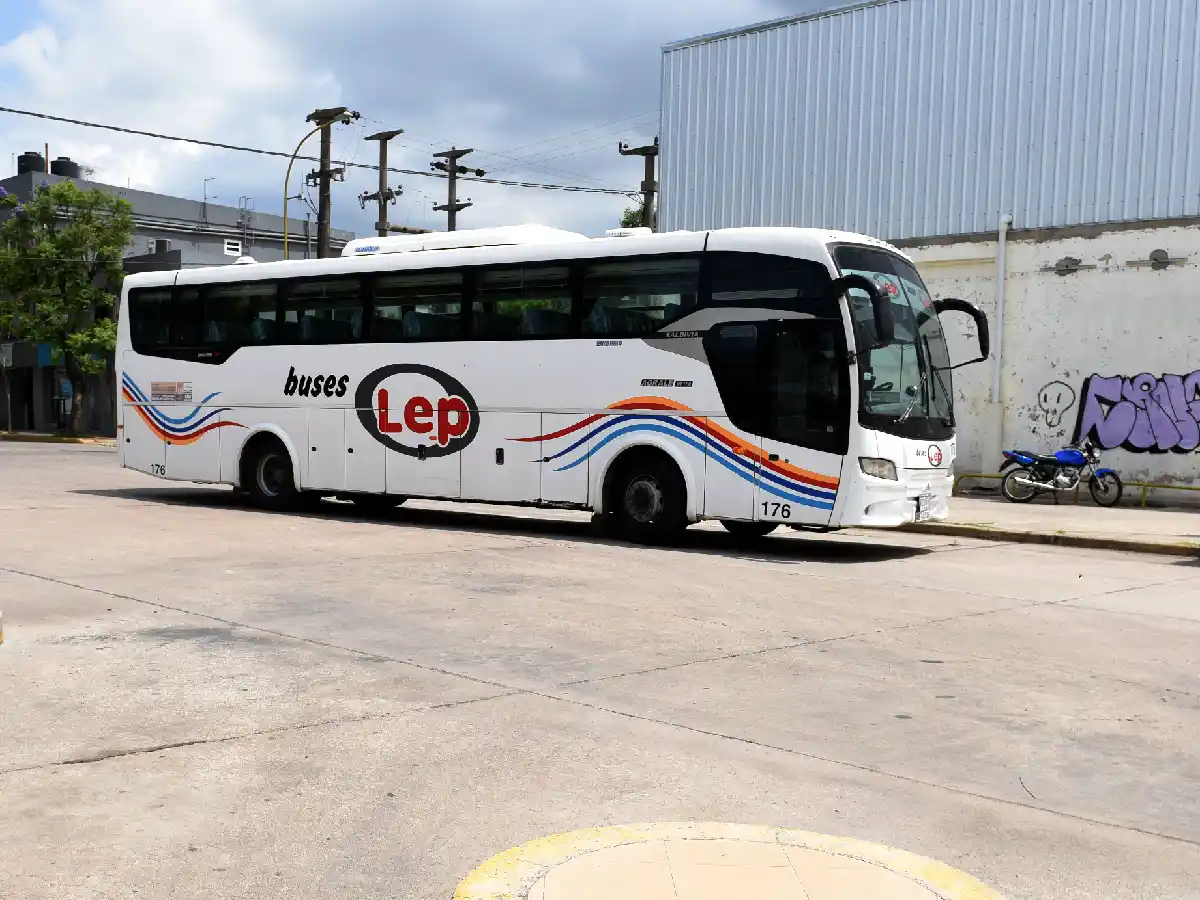 Los interurbanos paran desde la medianoche por 96 horas