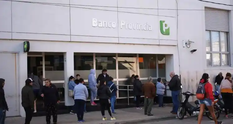 El Municipio recibió recursos provinciales para pagar los sueldos de los trabajadores
