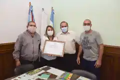 Entrega de reconocimiento a Quilmes por su 90º Aniversario