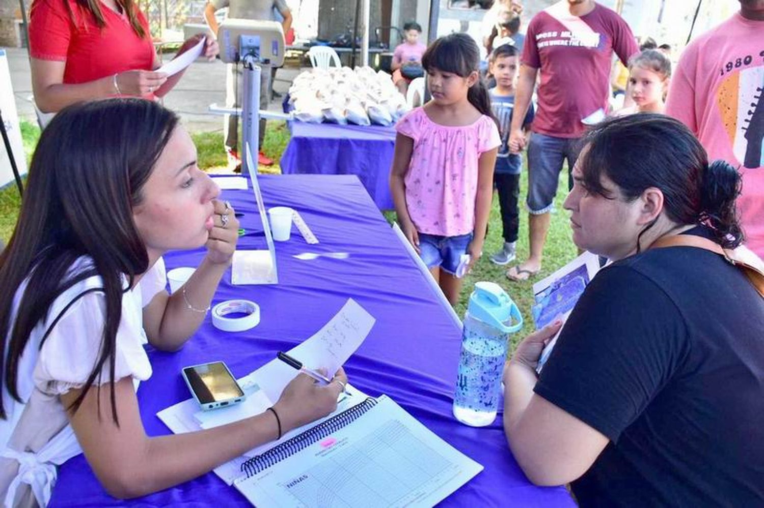 El espacio de atención
solidaria llegó al Antenor Gauna