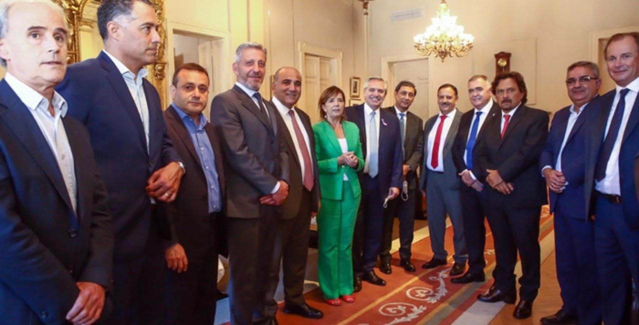 Gobernadores del oficialismo y la oposición respaldaron el acuerdo con el FMI