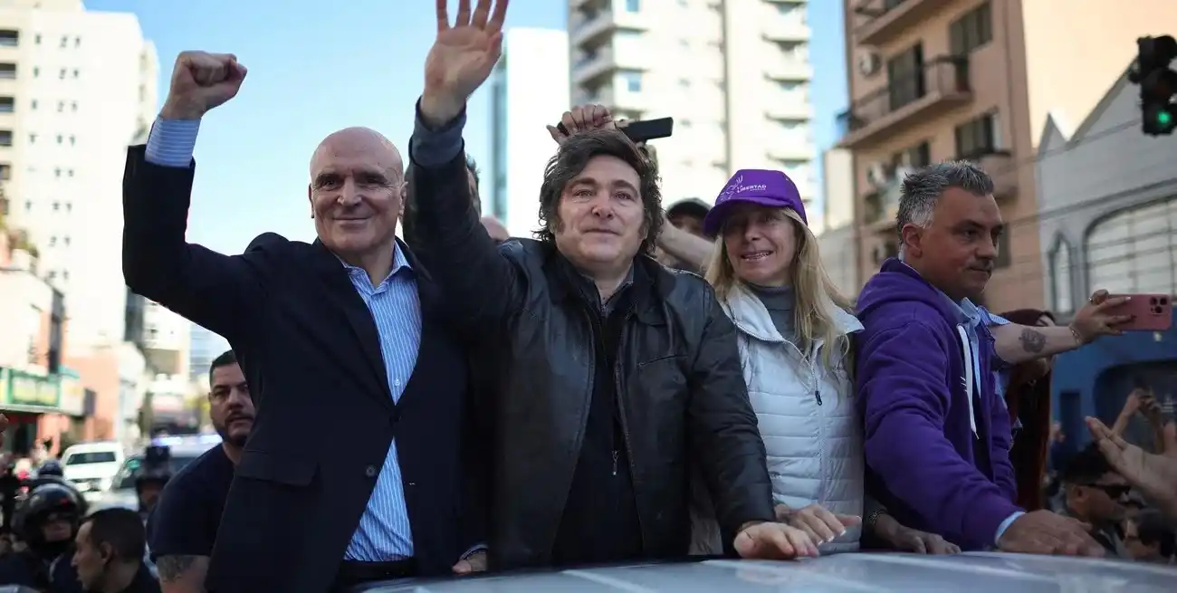 Espert y los hermanos Milei previo al ataque. Foto: Reuters