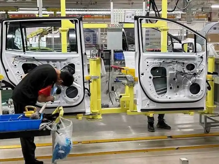 La industria no repunta: volvió a caer en 
febrero y se ubica 10% por debajo de 2022