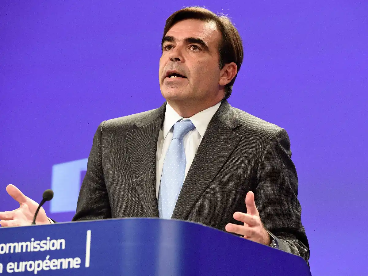 La CE llamó al diálogo en el conflicto catalán y clamó por "tiempos de unidad y estabilidad"