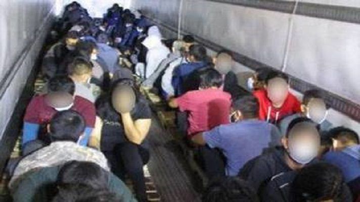 Encuentran migrantes venezolanos en un paso fronterizo en Estados Unidos
