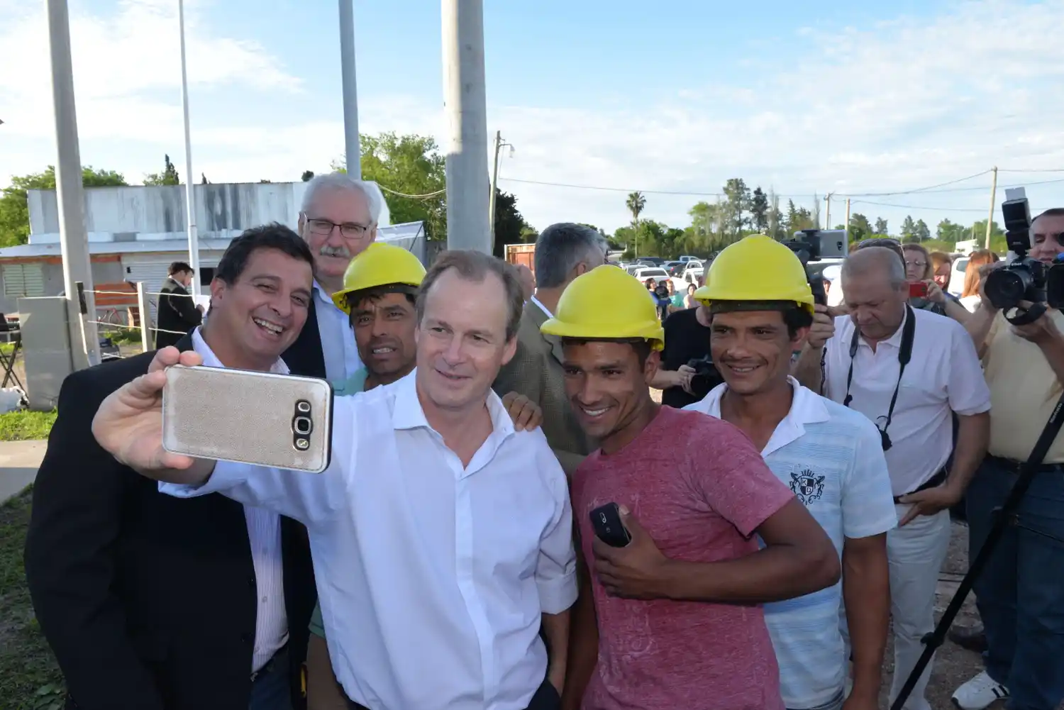 Bordet: "viene una etapa muy importante para la construcción de viviendas"