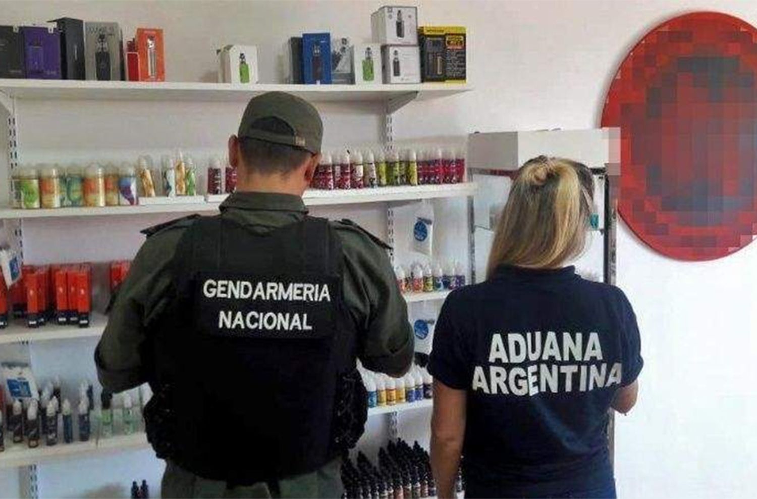 Más de 1900 cigarrillos electrónicos fueron secuestrados en distintas partes del país